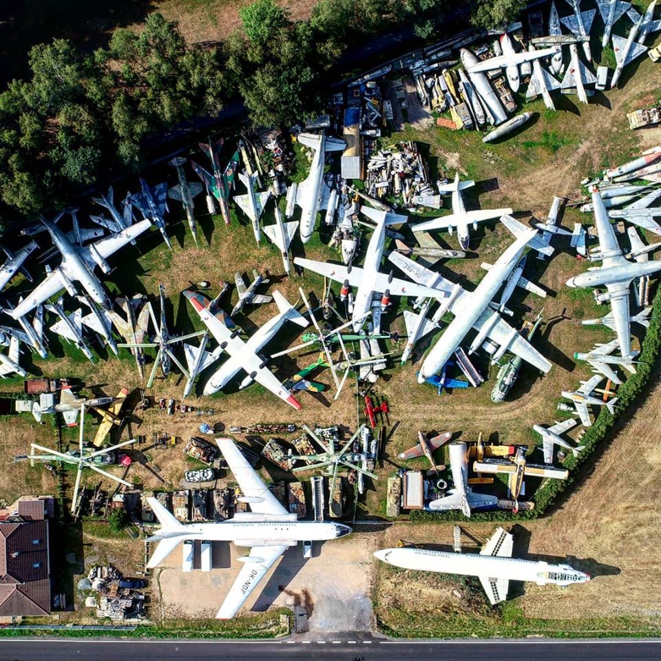 Airpark - airplanes